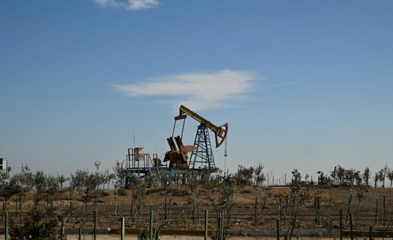 Preço do petróleo brent supera us$ 115 por barril devido a c