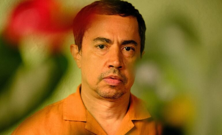 O baterista pernambucano Pupillo lançou em 6 de