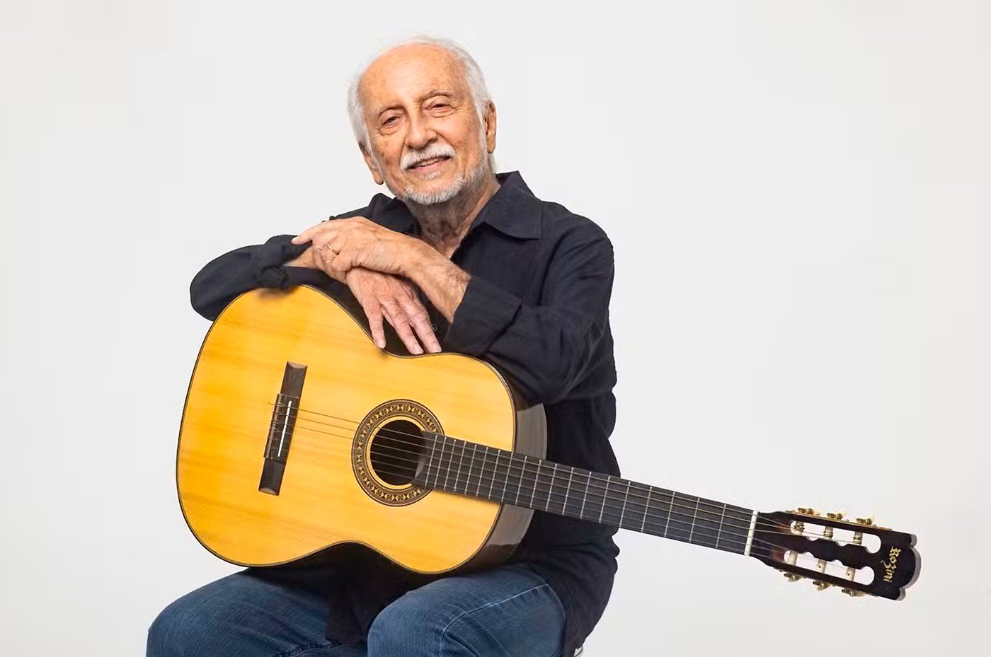 Roberto Menescal será homenageado em 2027, quando completará