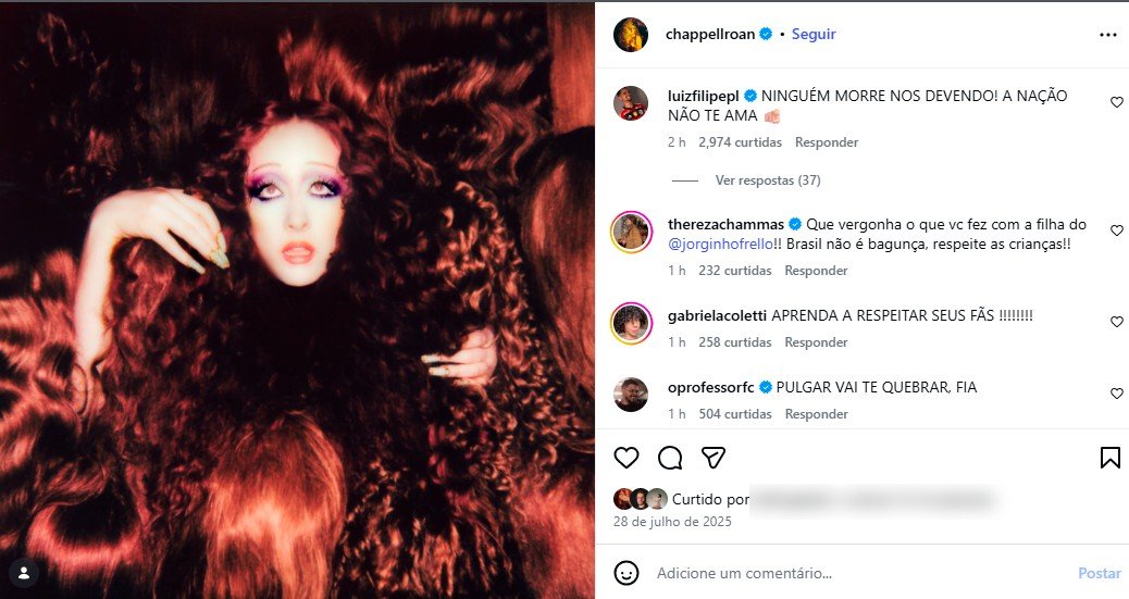 Torcedores do Flamengo criticaram a cantora Chappell Roan