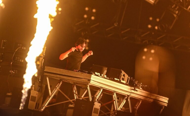 O DJ Skrillex fez um set com mistura de funk