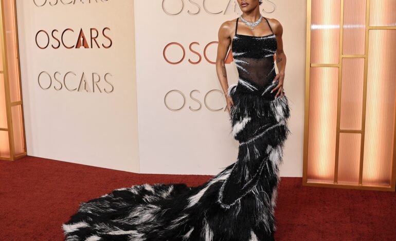 A atriz Teyana Taylor afirmou ter sido empurrada