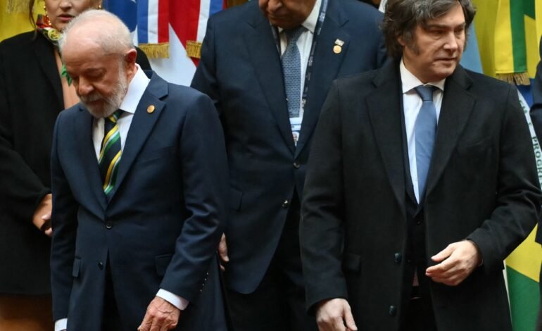 Lula e Milei durante encontro do Mercosul Luis