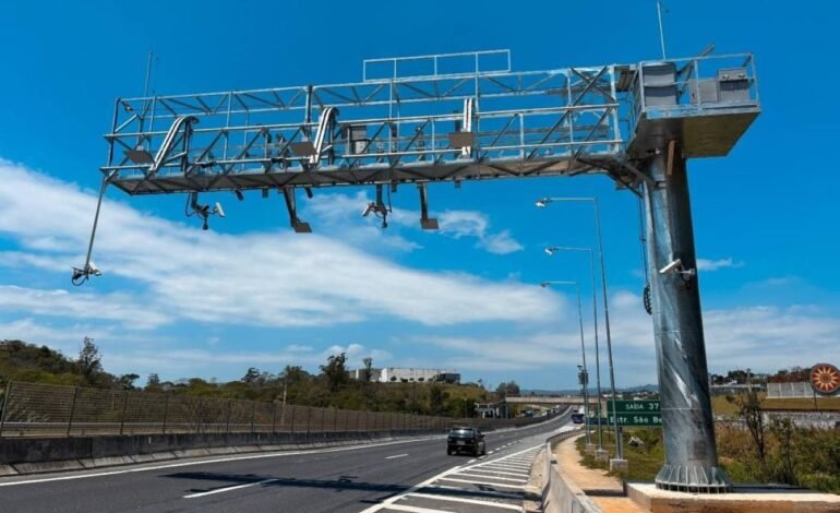 Governo suspende 3,4 milhões de multas no sistema free flow