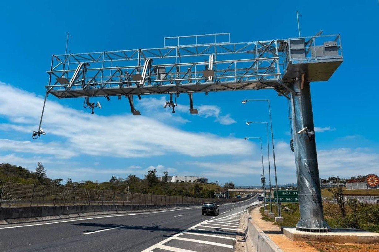 Governo suspende 3,4 milhões de multas no sistema free flow