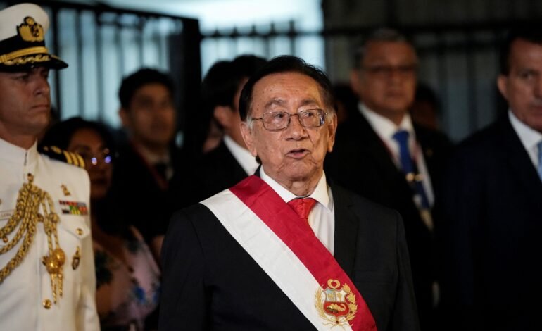 O Peru realiza neste domingo (12) eleições presidenciais