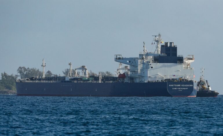 Preço do petróleo cai abaixo de 100 dólares após cessar