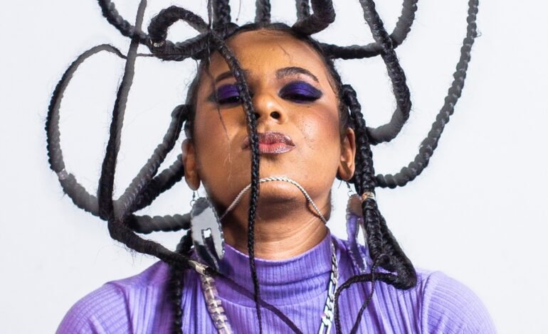 A rapper paulista Ju Dorotea lança nesta quarta-feira