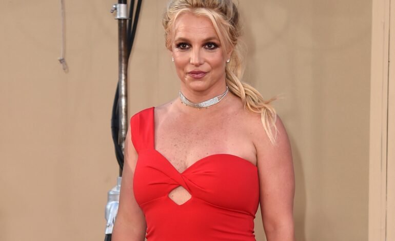 Britney Spears se internou voluntariamente em uma clínica