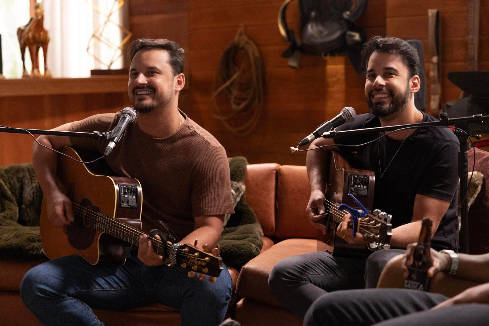 Clayton e Romário Globo/ Angélica Goudinho “A correria me ob