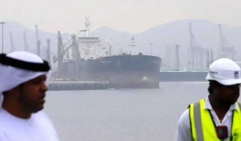 Emirados Árabes são um dos maiores produtores de petróleo do