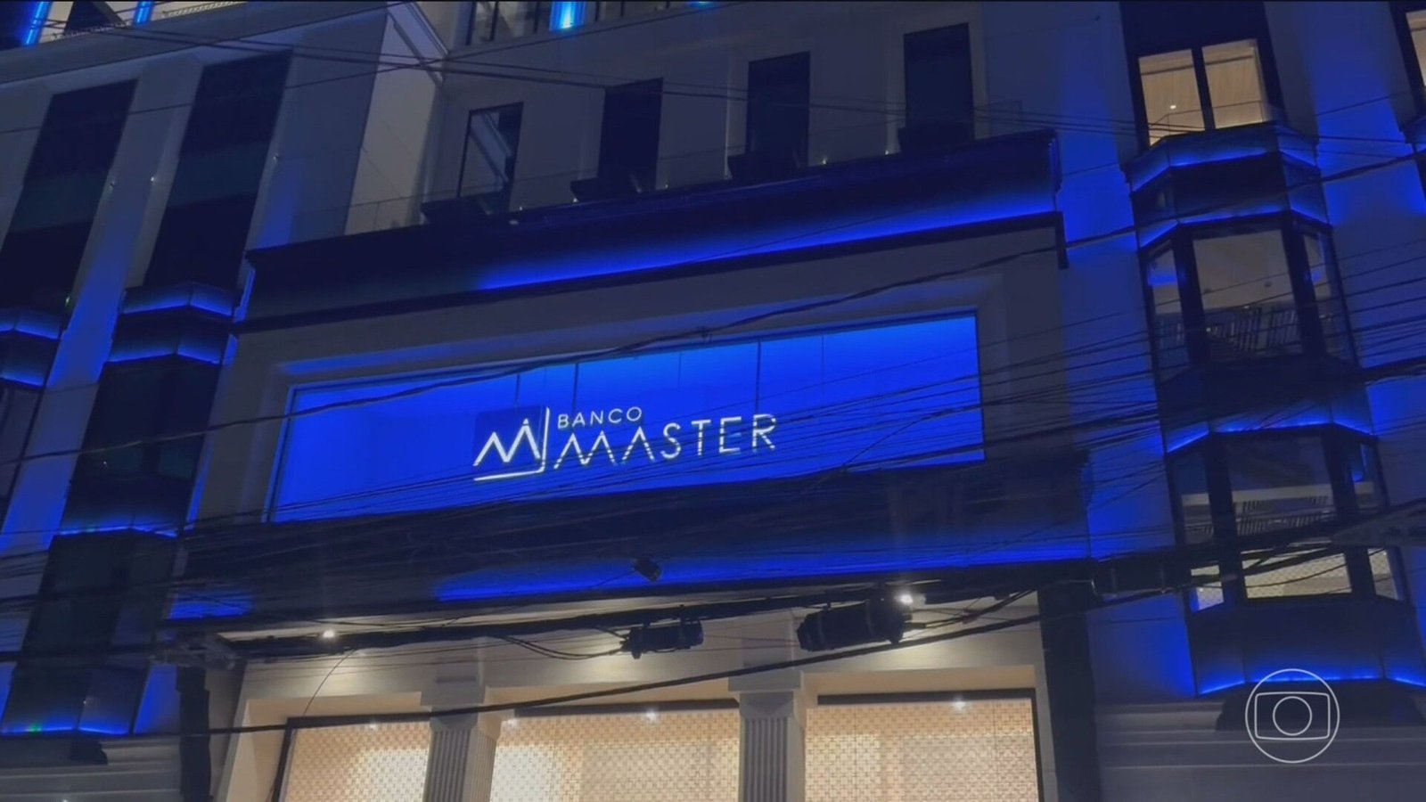 Mendonça mantém investigações do caso master sem contar com