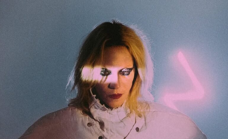 A cantora, compositora e instrumentista Buhr revelou na