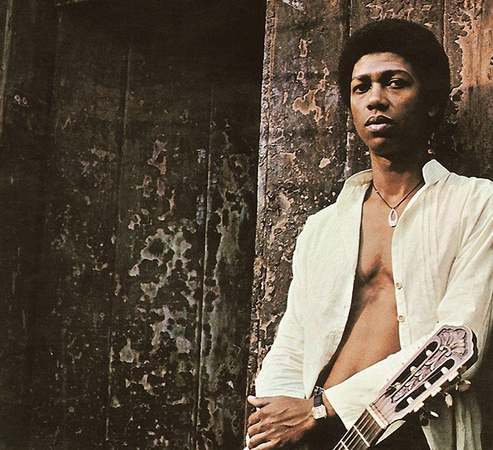 O primeiro álbum de Djavan, “A voz • O violão