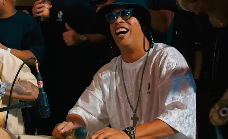 O documentário “Ronaldinho Gaúcho”, que estreia nesta quinta