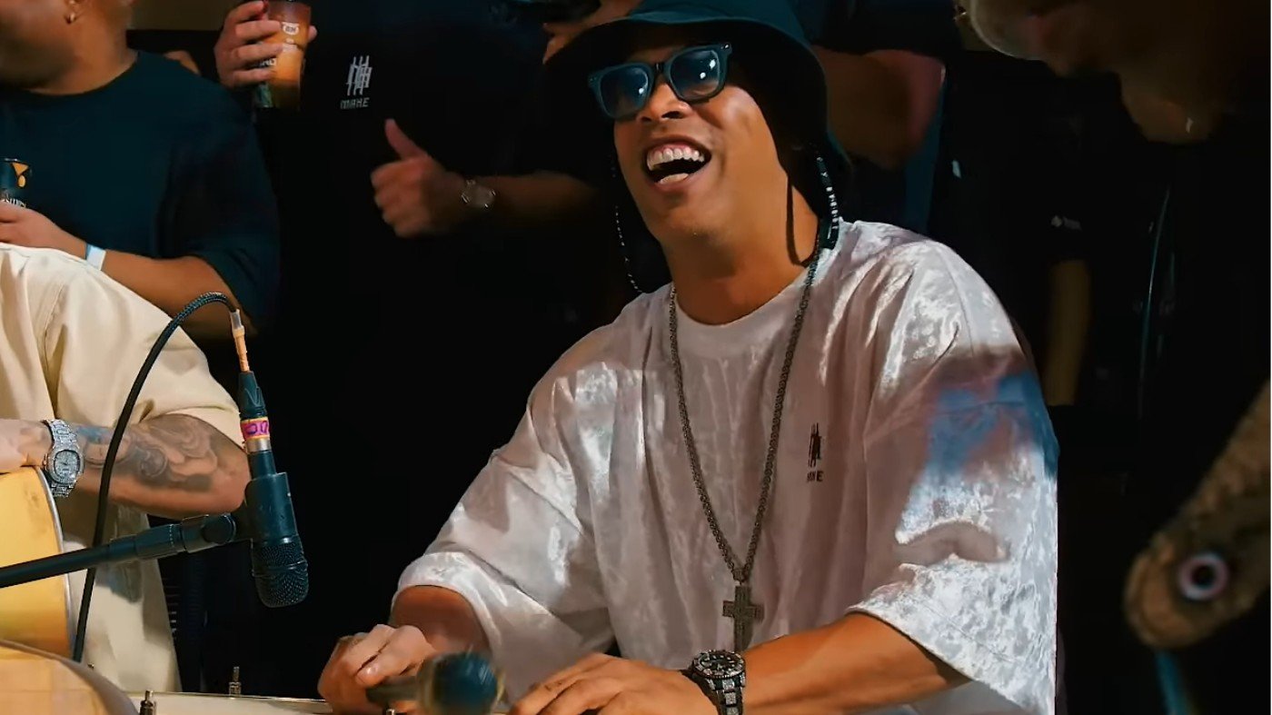 O documentário “Ronaldinho Gaúcho”, que estreia nesta quinta