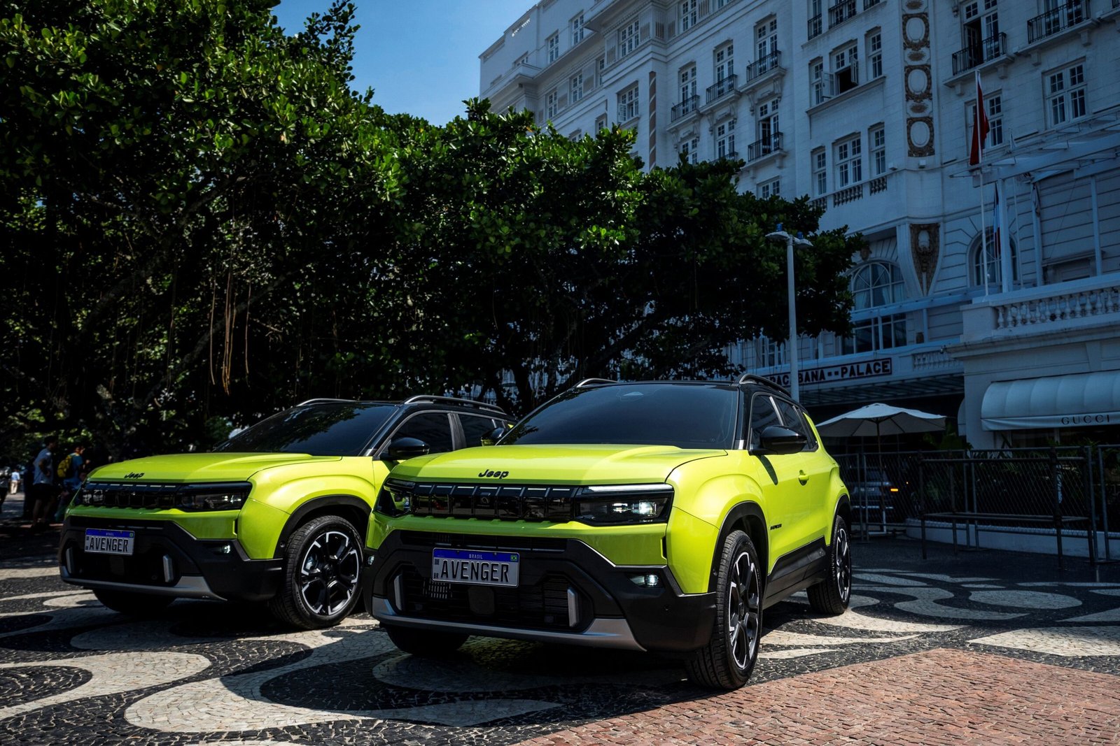 A nova versão do Jeep Avenger, com design renovado, circulou