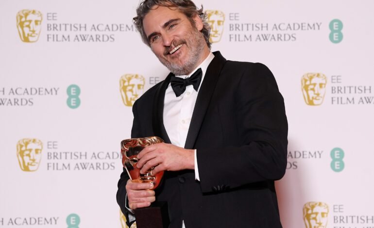 Mais de mil profissionais do cinema, incluindo atores