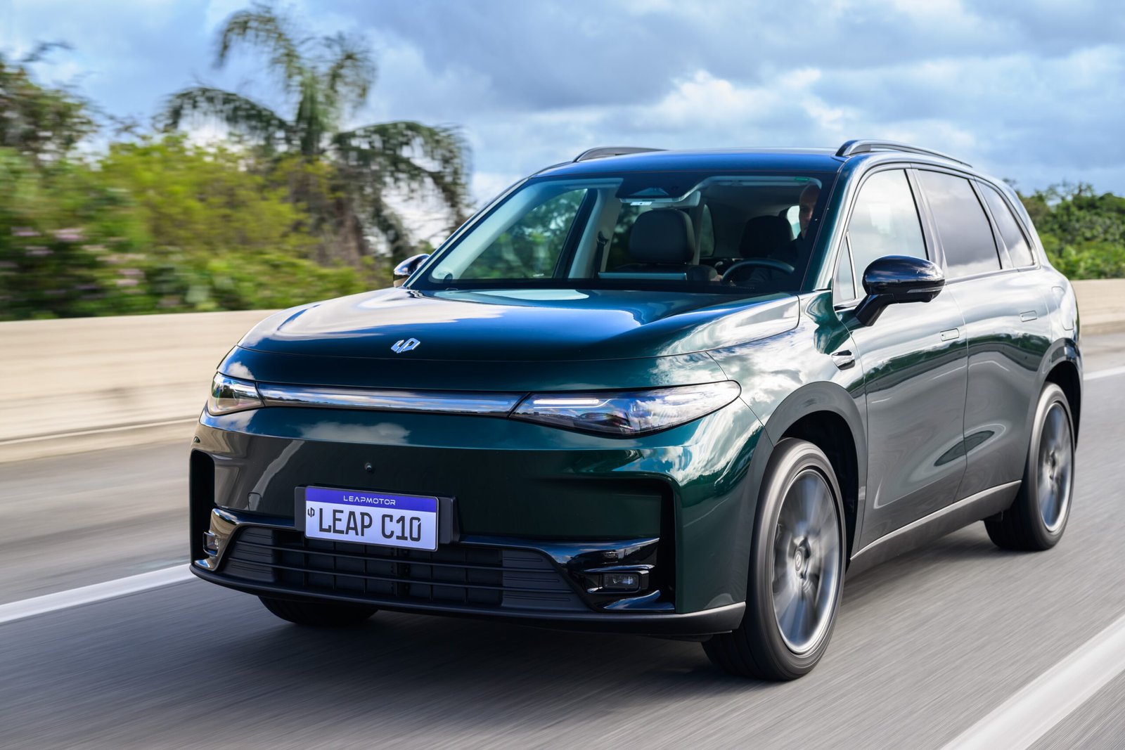 O grupo automotivo Stellantis anunciou nesta segunda-feira (