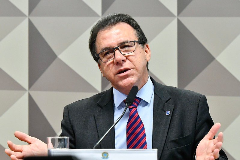 O governo estuda liberar R$ 7 bilhões do Fundo de