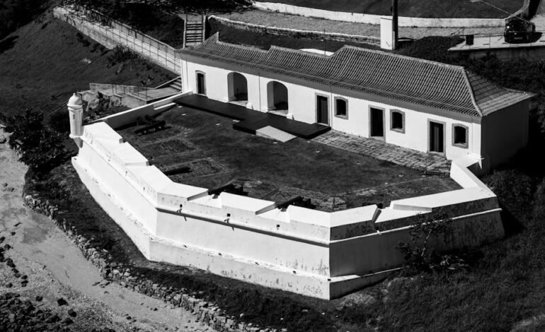 O dólar registrou queda ao longo do ano devido a