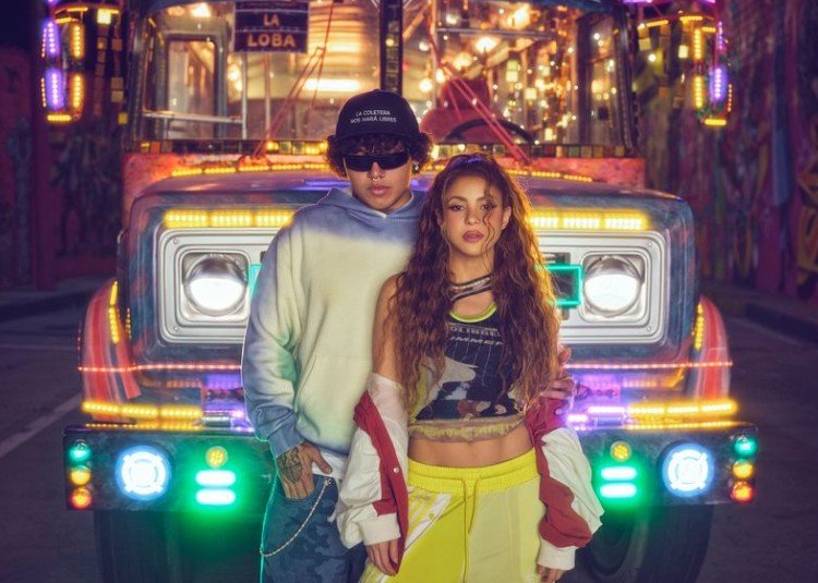 A cantora Shakira pode trazer artistas internacionais para