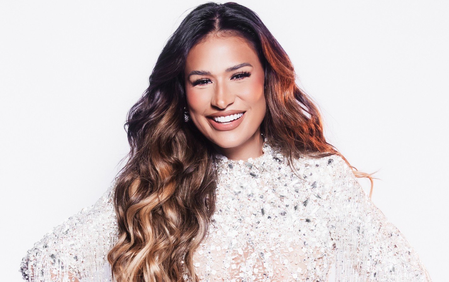 A cantora Simone Mendes grava ao vivo o álbum audiovisual