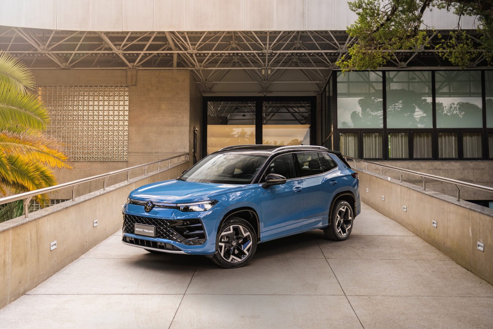 Volkswagen lança novo tiguan com motor 2.0 turbo e preço sup