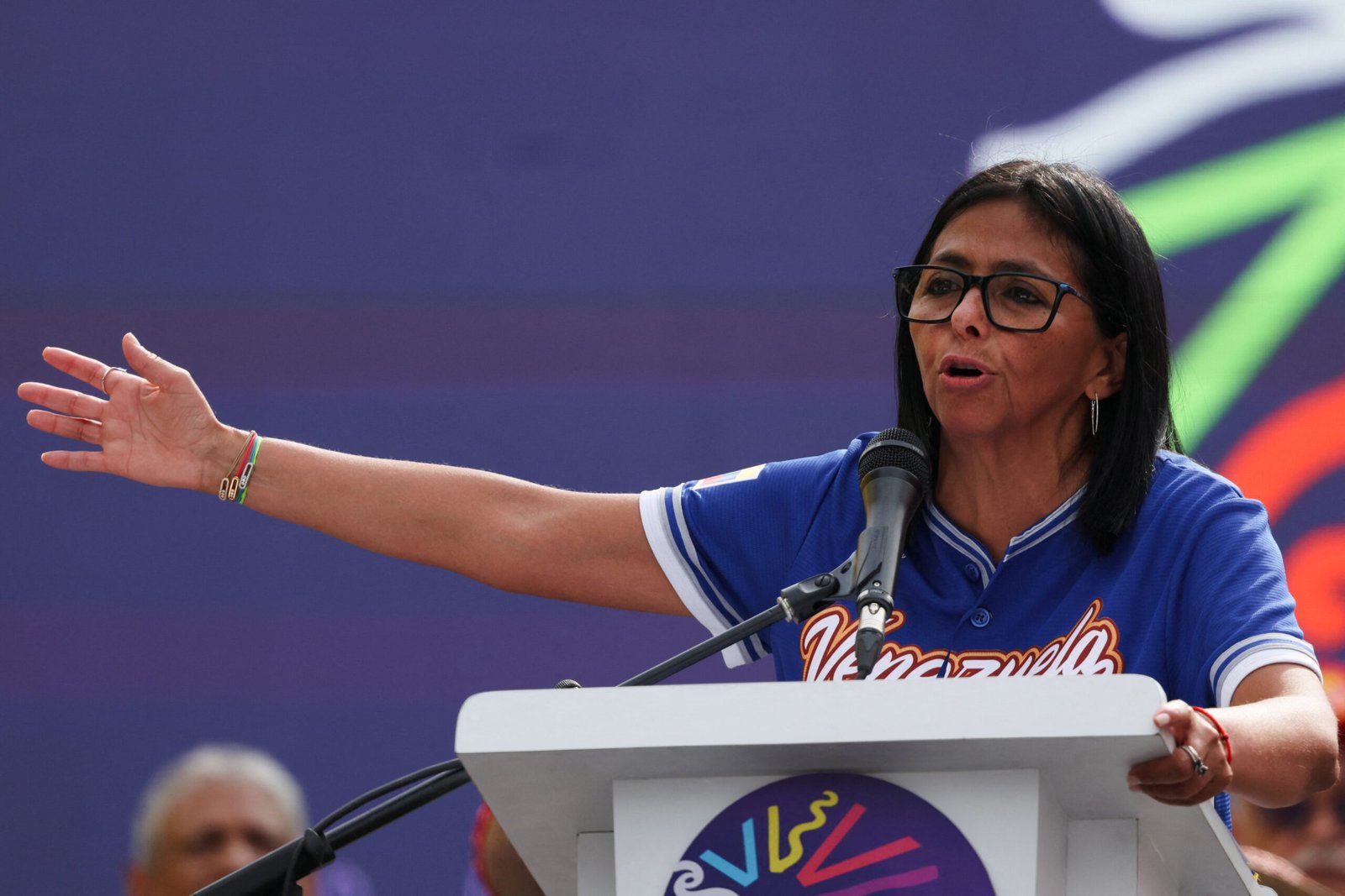 Presidente interina da Venezuela sanciona lei de anistia