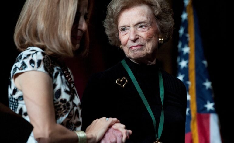 Doris Fisher, cofundadora da rede de lojas de