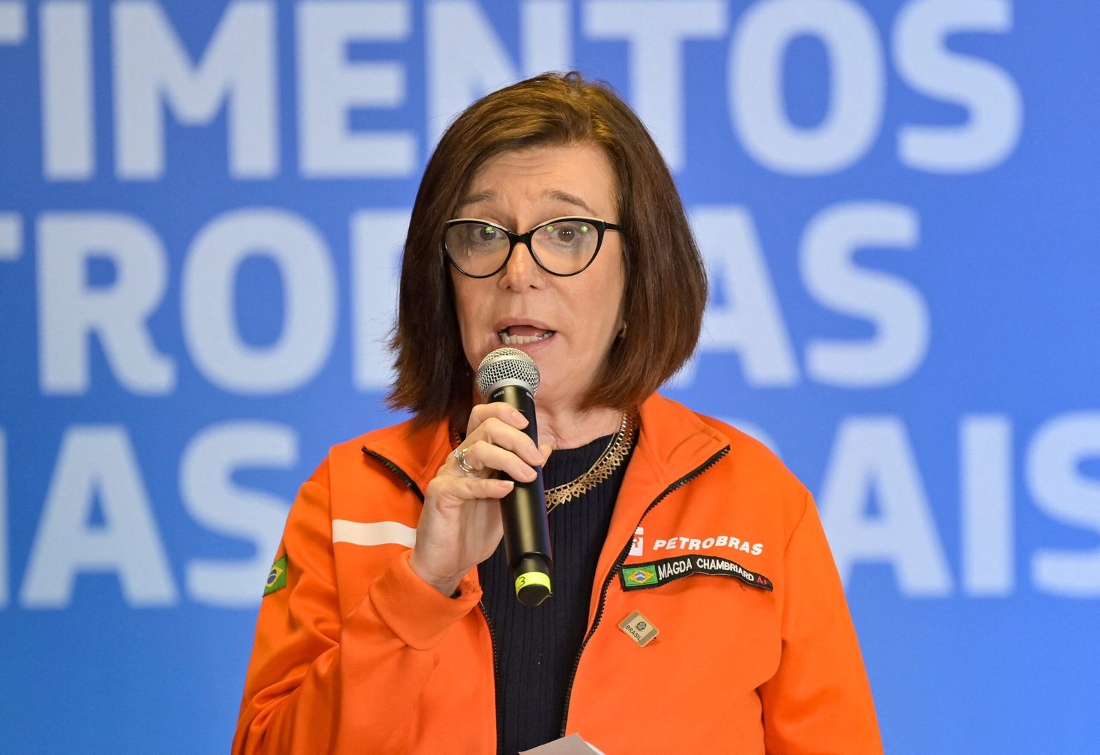 A Petrobras planeja aumentar o preço da gasolina