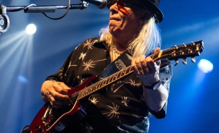 Luiz Carlini, guitarrista e compositor brasileiro, morreu ao