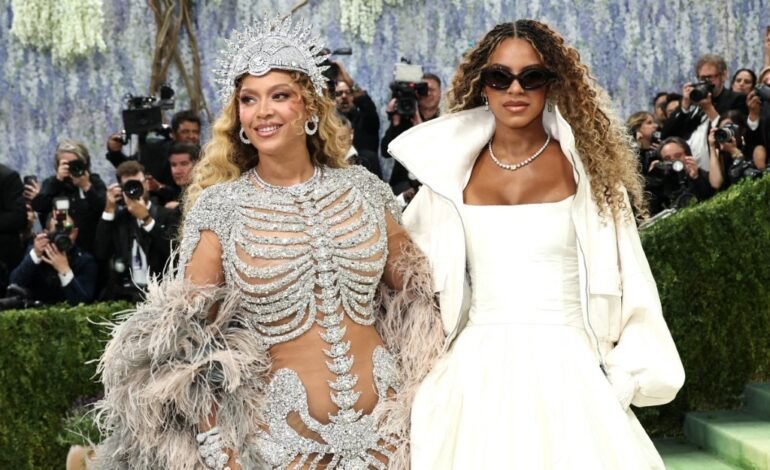 Tina Knowles comentou sobre a estreia de sua