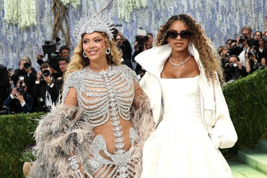 Tina Knowles comentou sobre a estreia de sua
