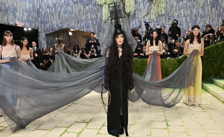Madonna chega ao Met Gala nesta segunda (4)