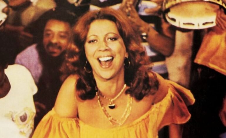 Beth Carvalho (1946 – 2019) faria 80 anos hoje, terça-feira
