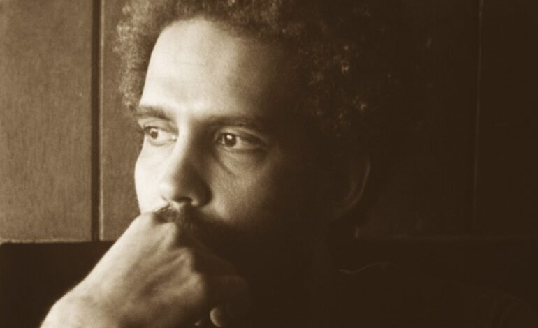 O cantor, compositor e multi-instrumentista alagoano Bruno B