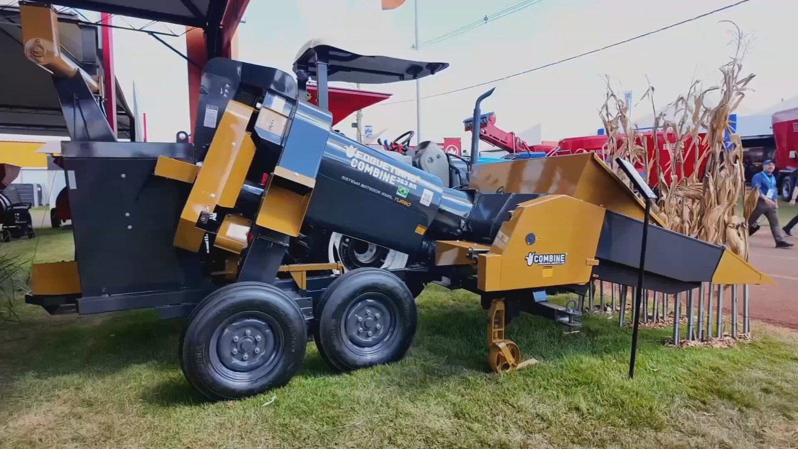 A Agrishow reuniu 197 mil visitantes entre os
