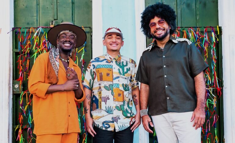 Jota.Pê (à esquerda), João Gomes (ao centro) e Mestrinho lan