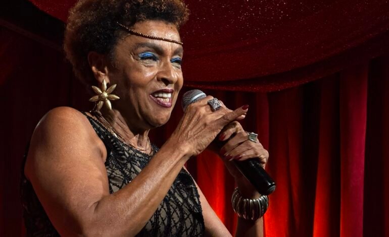 Elisa Lucinda celebra 40 anos de Rio de Janeiro com