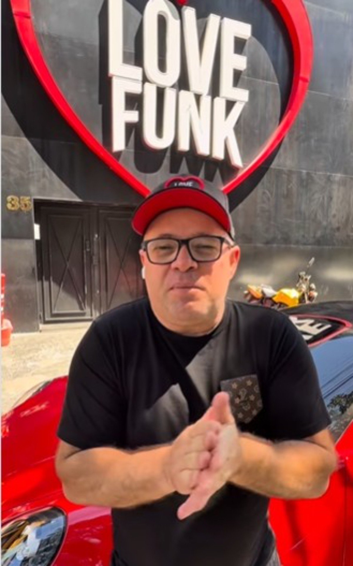 Justiça revoga prisão preventiva de empresário da love funk