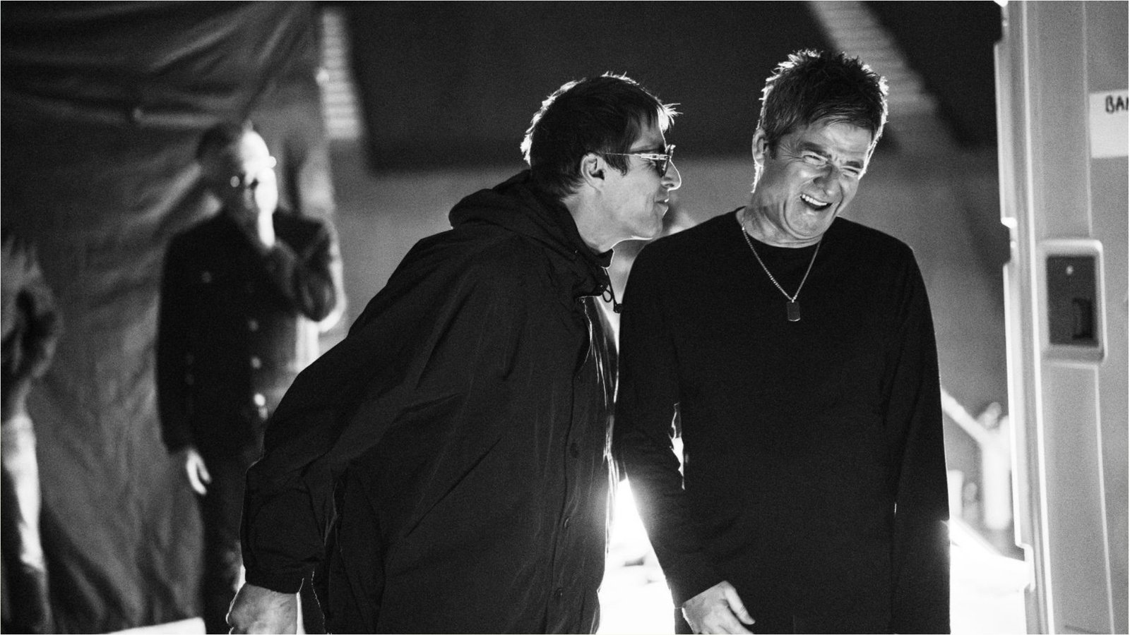 Documentário sobre oasis terá primeira entrevista dos irmãos