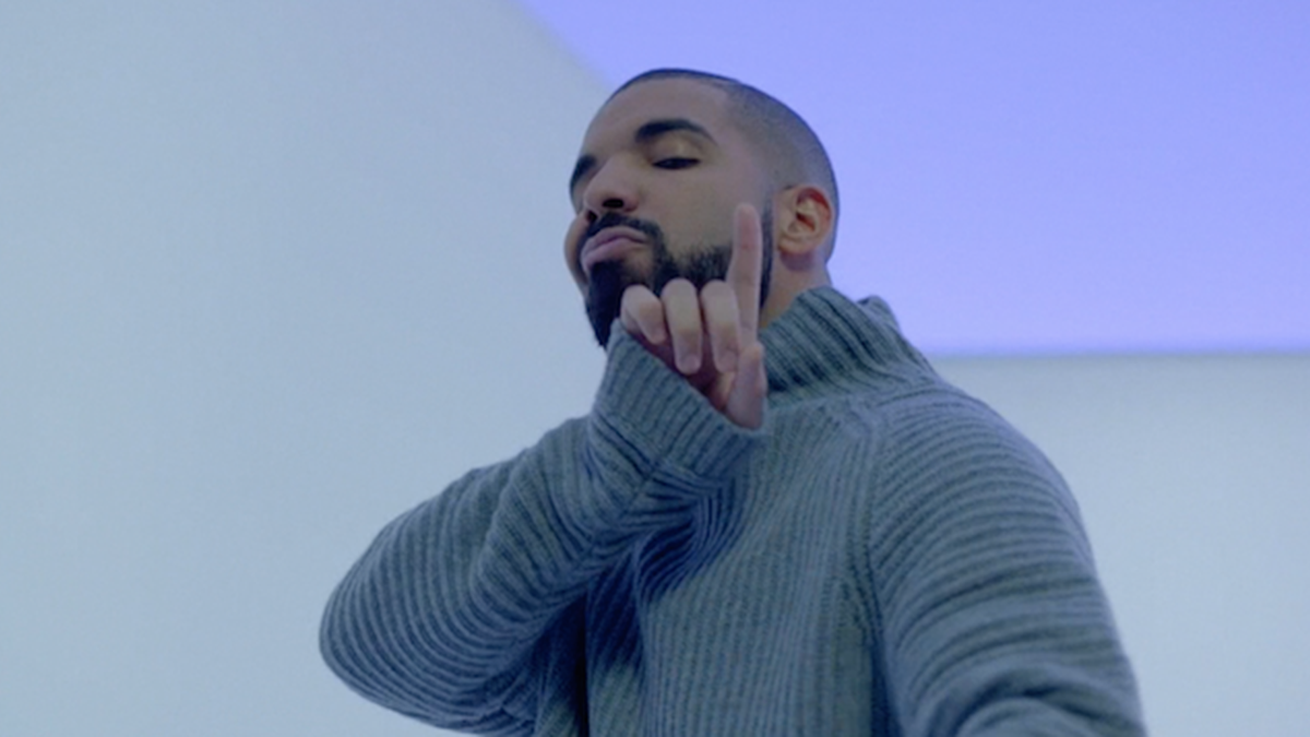 O rapper canadense Drake lançou três álbuns surpresa