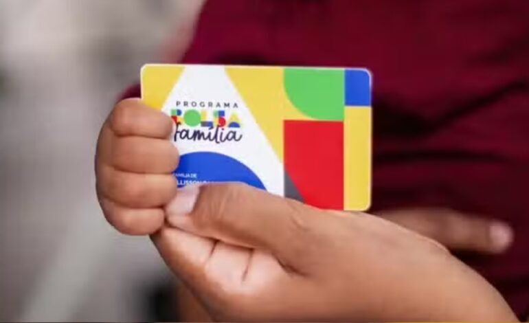 Em 2025, 22,7% dos domicílios brasileiros receberam benefíci