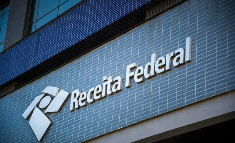A Receita Federal realiza, a partir de 11 de maio
