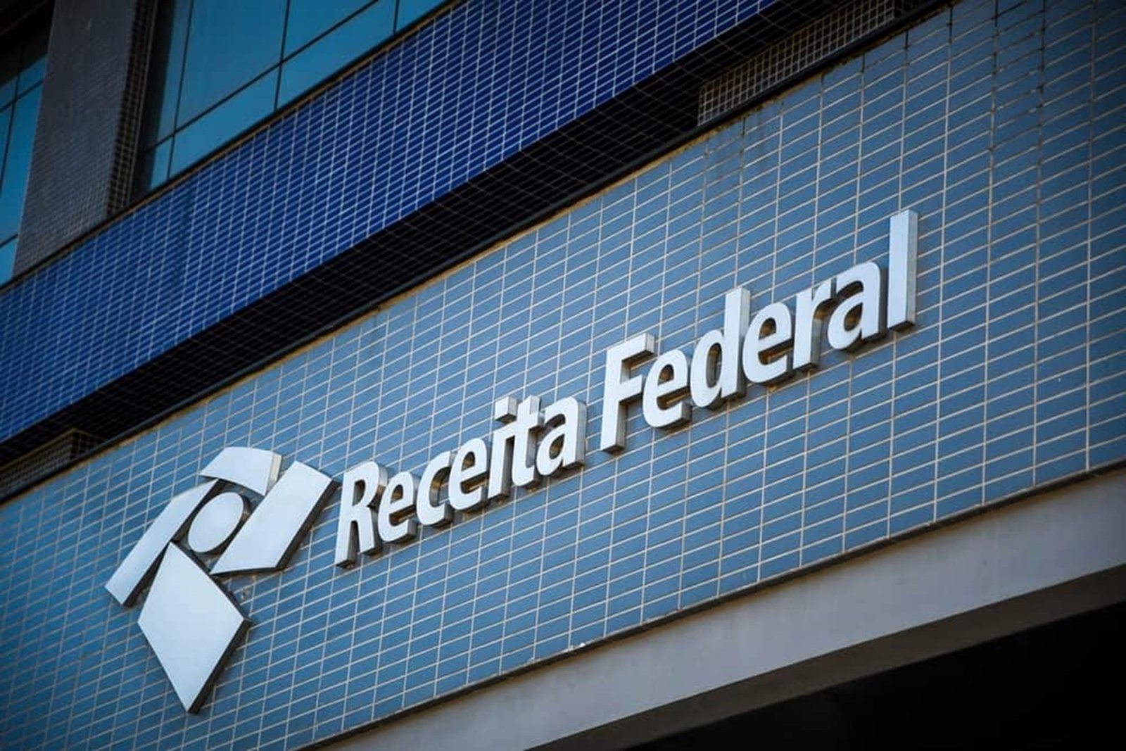 A Receita Federal realiza, a partir de 11 de maio