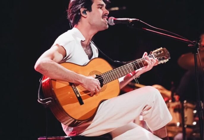 Zé Ibarra grava em 11 de junho o primeiro álbum