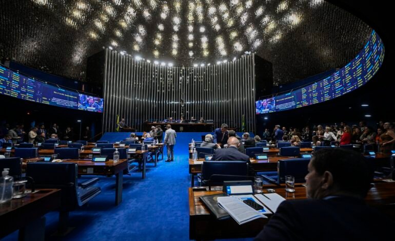 O Senado Federal aprovou nesta terça-feira (16) o