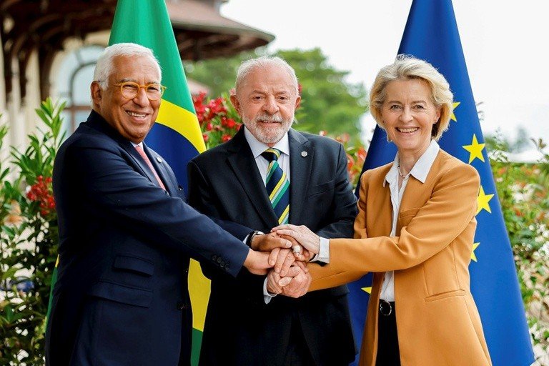 Lula negocia com líderes europeus mecanismos para reverter v