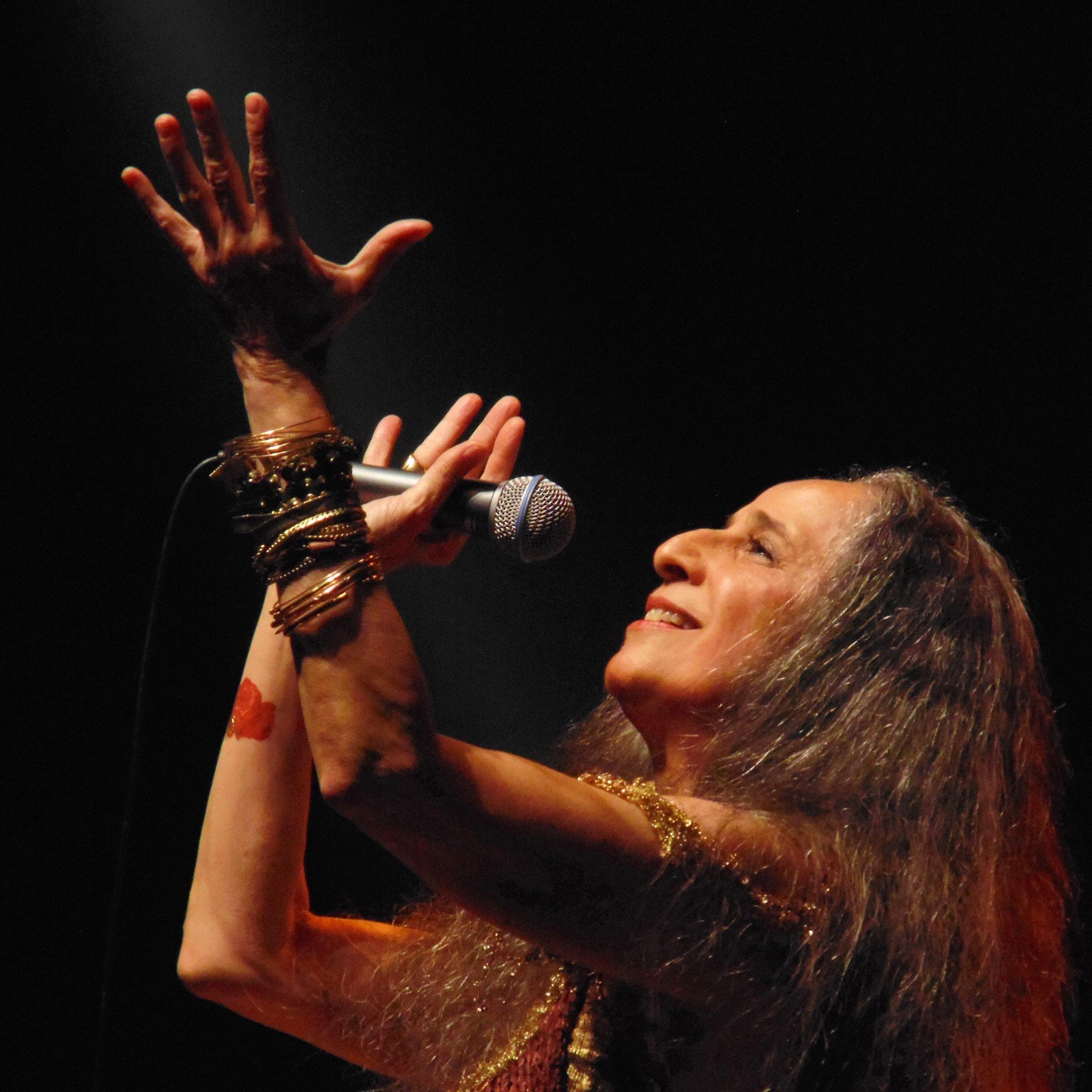 Maria Bethânia completa 80 anos nesta terça-feira, 18